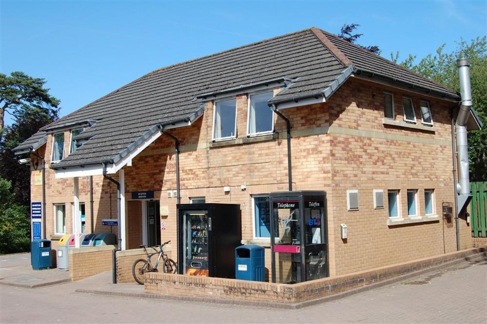 Plas Gwyn Halls, Cardiff Met University Exterior photo